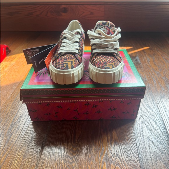 FARM Rio Colorful Patterned Sneakers - Picture 2 of 5